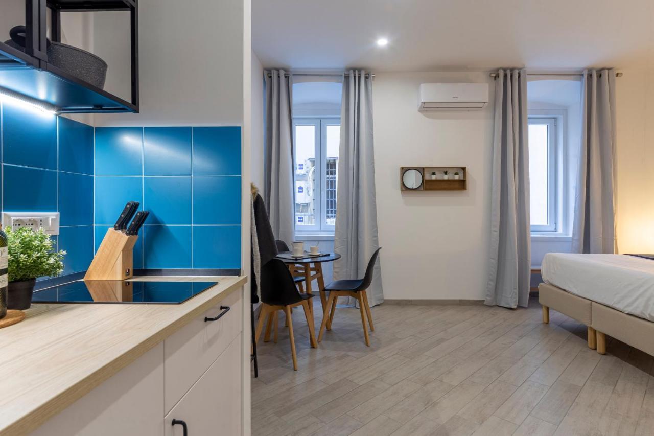Cool And Stylish City Apartment - Wifi Trieste Exteriör bild